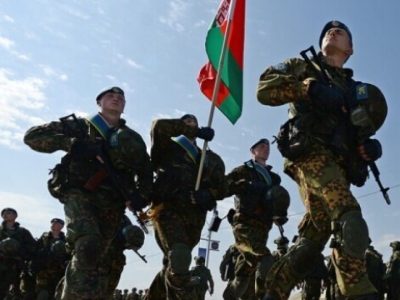 Армія белорусі потерпає від кадрового голоду – вербують курсантів  