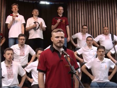 Співаємо, стріляємо ворогів і…знову співаємо!  