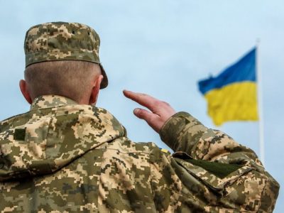 В Україні продовжили воєнний стан і мобілізацію  