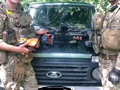 Полтавські волонтери передали захисникам на передову квадрокоптери  