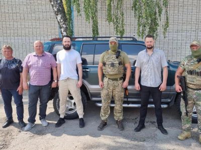 Плюс ще один позашляховик для військових  