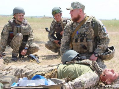 Як морпіхів навчають рятувати життя на полі бою  