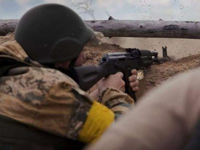 рашисти намагаються взяти під контроль Вуглегірську ТЕС та наступати на Бахмут  