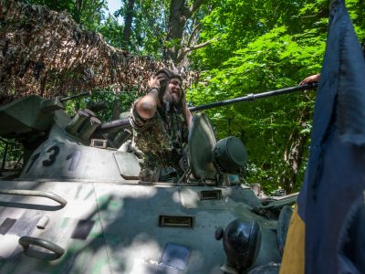 На Донеччині наші воїни влучним вогнем змусили окупантів розбігтися по кущах  