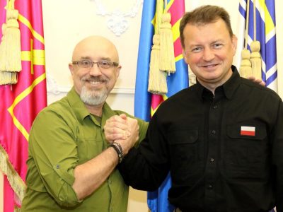 Міністри оборони України та Польщі обговорили проєкти щодо військової підготовки та постачання артилерії  