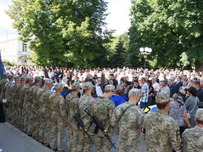 На Полтавщині провели в останню путь 14 українських захисників  