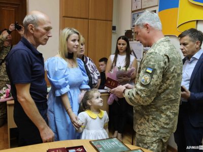 У Житомирі вручили нагороди сім’ям загиблих захисників  