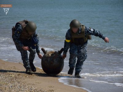 Мінна небезпека в Чорному морі залишається високою  