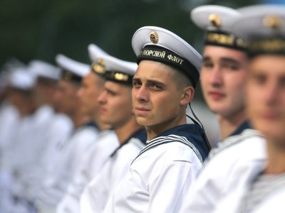 окупанти доукомплектовують піхоту військовими з ракетних військ та моряками  