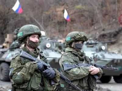 Щоб не йти на війну з Україною: російські військові відмовляються повертатися з Казахстану додому  