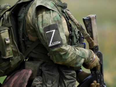 рф компенсує бойові втрати прихованою мобілізацією та найманцями приватних компаній  