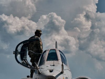 Дякую батькам наших льотчиків за таких сміливих синів – Володимир Зеленський  