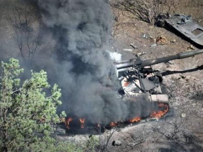 На півдні ворог втратив 57 вояків, самохідні гармати, гаубиці, ЗРГК і танк  