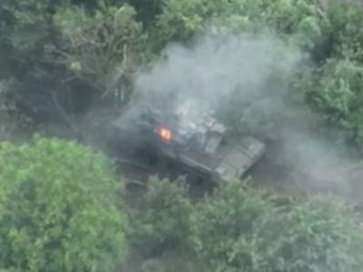 Аеророзвідники та артилеристи показали знищення російської «Тунгуски»  