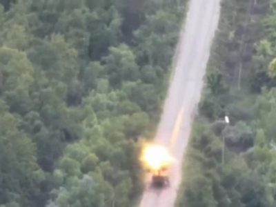 Українські десантники підірвали ворожу автівку разом з окупантами  