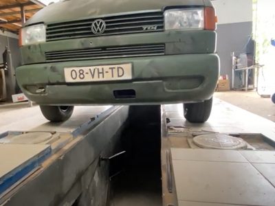 На Миколаївщині на одній із СТО відремонтовано вже понад 500 автівок для війська  