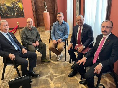 Міністри оборони України й Туреччини зустрілися у форматі «Квадрига»  