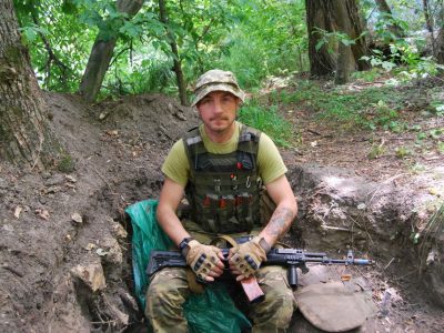 «Краще їх танком давити, ніж у підвалі ховатися» – історія військового з колись окупованої Баштанки  