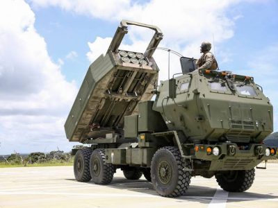 Новий пакет допомоги США: Україна отримає гаубиці, боєприпаси і ракети на $775 мільйонів – Олексій Резніков  