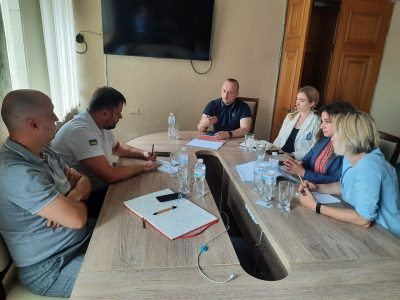 Міжнародні партнери продовжують допомагати Україні розміновувати території  