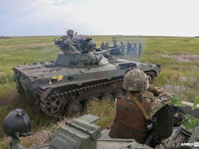 Українські морпіхи за добу знищили три «Гради», ворожу артилерію та склад з боєкомплектом  