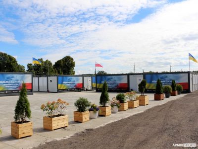 Як живеться у модульному містечку мешканцям зруйнованого передмістя Чернігова  