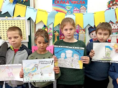 Регіони У Кропивницькому школярі долучилися до акції «Повертайся живим і непереможним»  