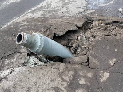 Окупанти вдарили по Миколаєву ракетами С-300: пошкоджені газопровід, водогін, будинки  