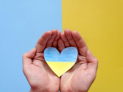 Тривають виплати звільненим з полону українцям та тим, хто ще в неволі  