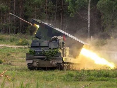 Бундесвер передасть Україні ще дві РСЗВ Mars II і 50 броньовиків Dingo  