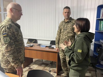 Ганна Маляр відвідала звільнених з полону військовослужбовців ЗСУ  