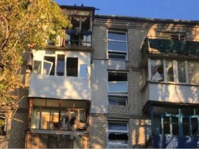 Загарбники обстріляли Миколаїв двічі за ніч, влучили у водопровід  