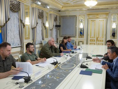 Главі держави презентували пакет рекомендацій щодо безпекових гарантій для України