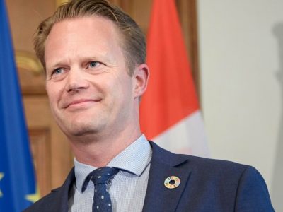 Глава МЗС Данії прибув до Києва та пообіцяв збільшення військової допомоги