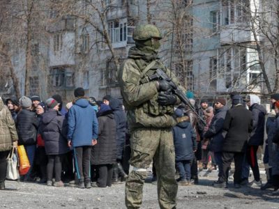 Виселяють з помешкань та незаконно утримують: злочини армії рф проти українців