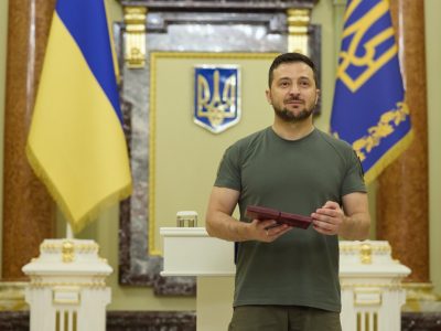 Глава держави вручив нагороди журналістам, які борються за Україну на воєнному та інформаційному фронтах  