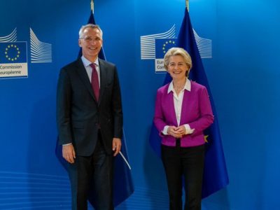 Президентка Єврокомісії обговорила підтримку України з Генсеком НАТО  