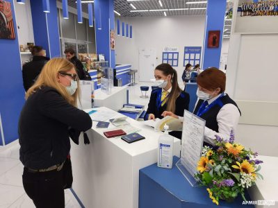 Українські паспортні документи можна оформити у Варшаві… На черзі інші міста Європи та Азії  