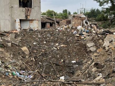 В Миколаєві вночі лунали вибухи: під вогнем опинилися житлові будинки   