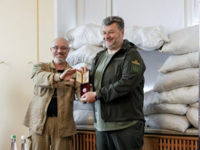Міністр оборони України вручив відзнаки жителям Житомирщини  