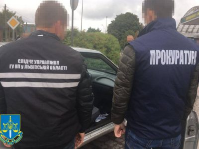 На Львівщині викрито канал незаконного виїзду чоловіків за кордон  