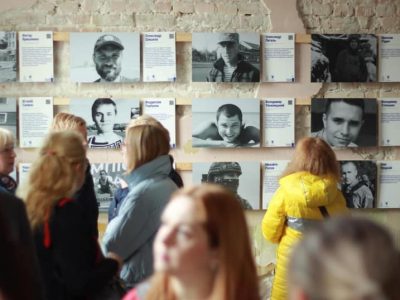 У Житомирі триває фотовиставка «Янголи спорту», присвячена загиблим спортсменам  