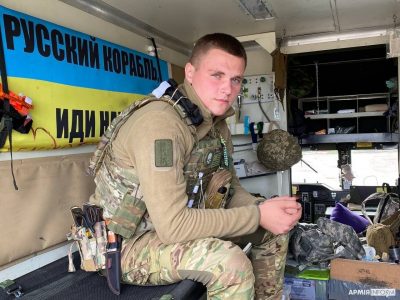 «Ми не звірі, тому мусимо надавати меддопомогу й ворогові» — санінструктор Дмитро  