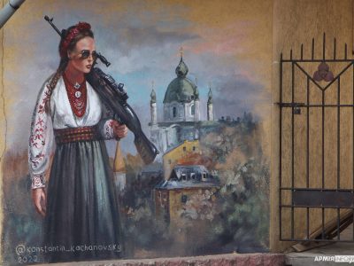 Рівненські художники створили патріотичні мурали в деокупованих містах  