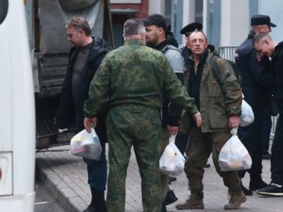Чиновники у москві вимагають від власників хостелів і готелів передавати дані про чоловіків, які там зупиняються  