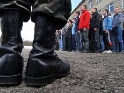 У рф призов відбувається методом облав, чоловіків силоміць доставляють у військкомати  