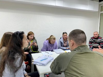 Родини полонених нацгвардійців зустрілися з представниками Координаційного штабу  