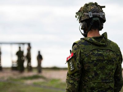 Українські новобранці переймають досвід легкої піхоти Збройних Сил Канади  