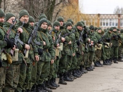 росіяни активно проводять мобілізацію на тимчасово окупованих територіях Донбасу та Криму