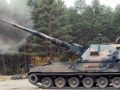 Українські артилеристи показали, як працює на передовій самохідна артилерійська установка CRAB  